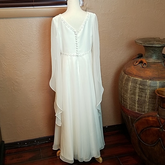 Handmade first communion dress - Picture 5 of 6